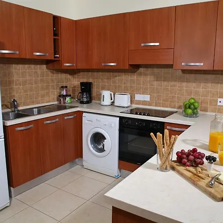 Apartment Monika Court Apartments *